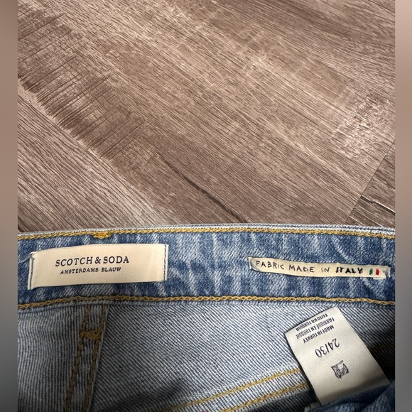 Jeans - Picture 7 of 8